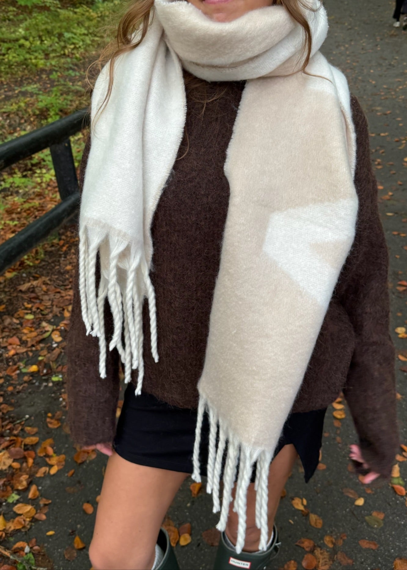 Amour Tørklæde - Beige - ByStenholt.dk