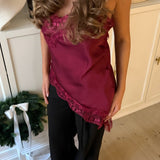 Asymmetrisk Satin Top - Bordeaux - ByStenholt.dk