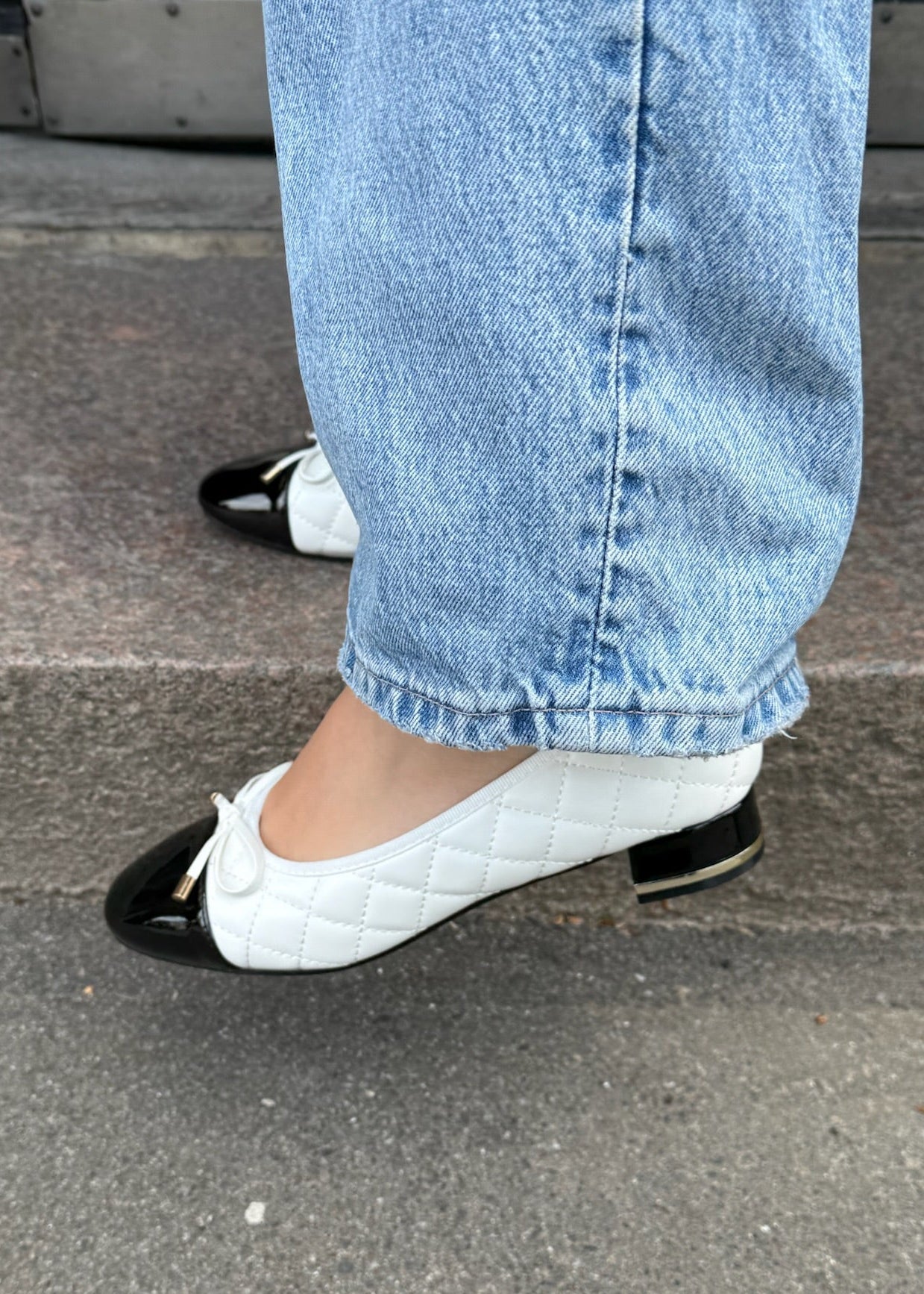 Ballerina med Hæl - Hvid - ByStenholt.dk