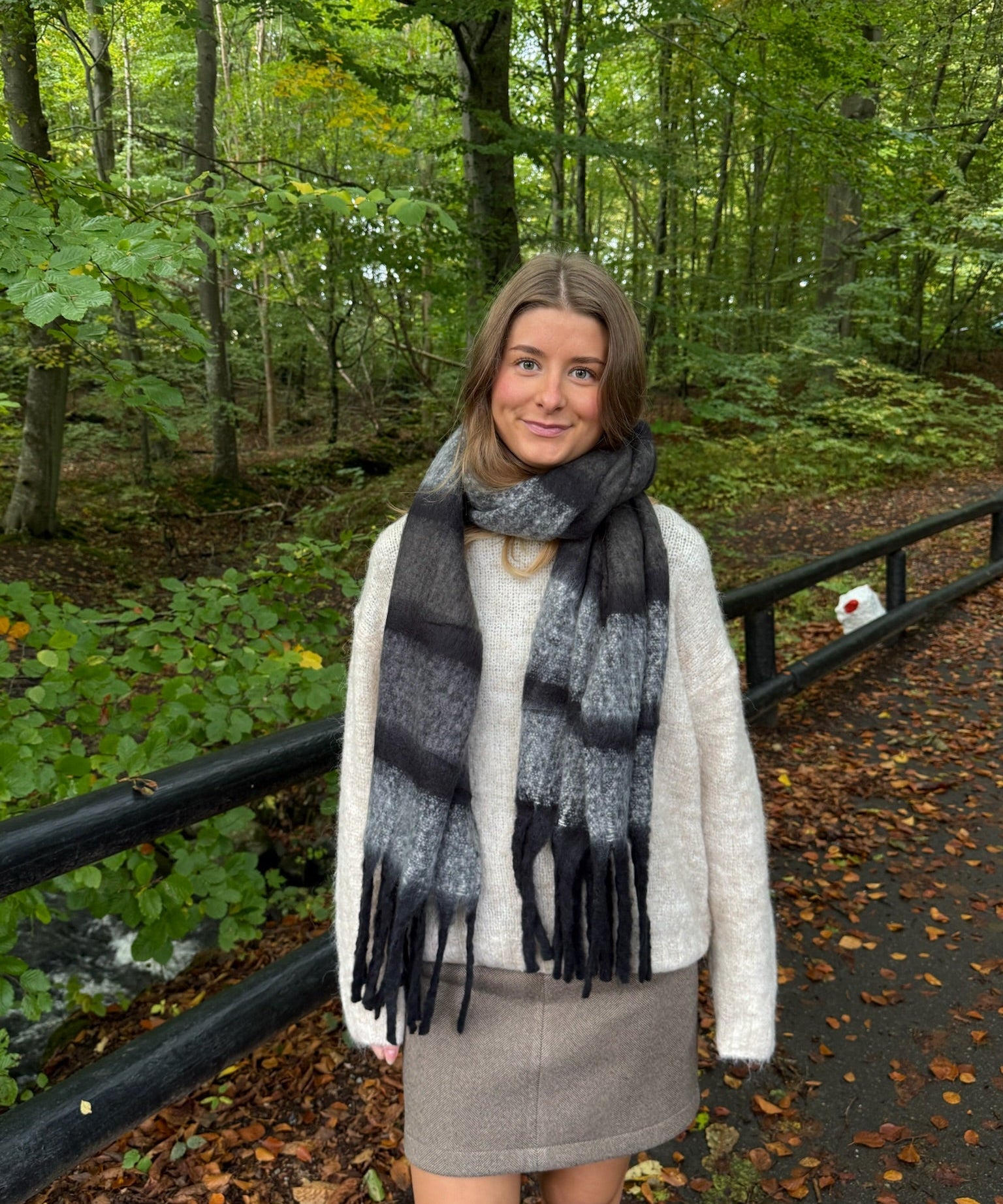 Celia Tørklæde - Grå - ByStenholt.dk