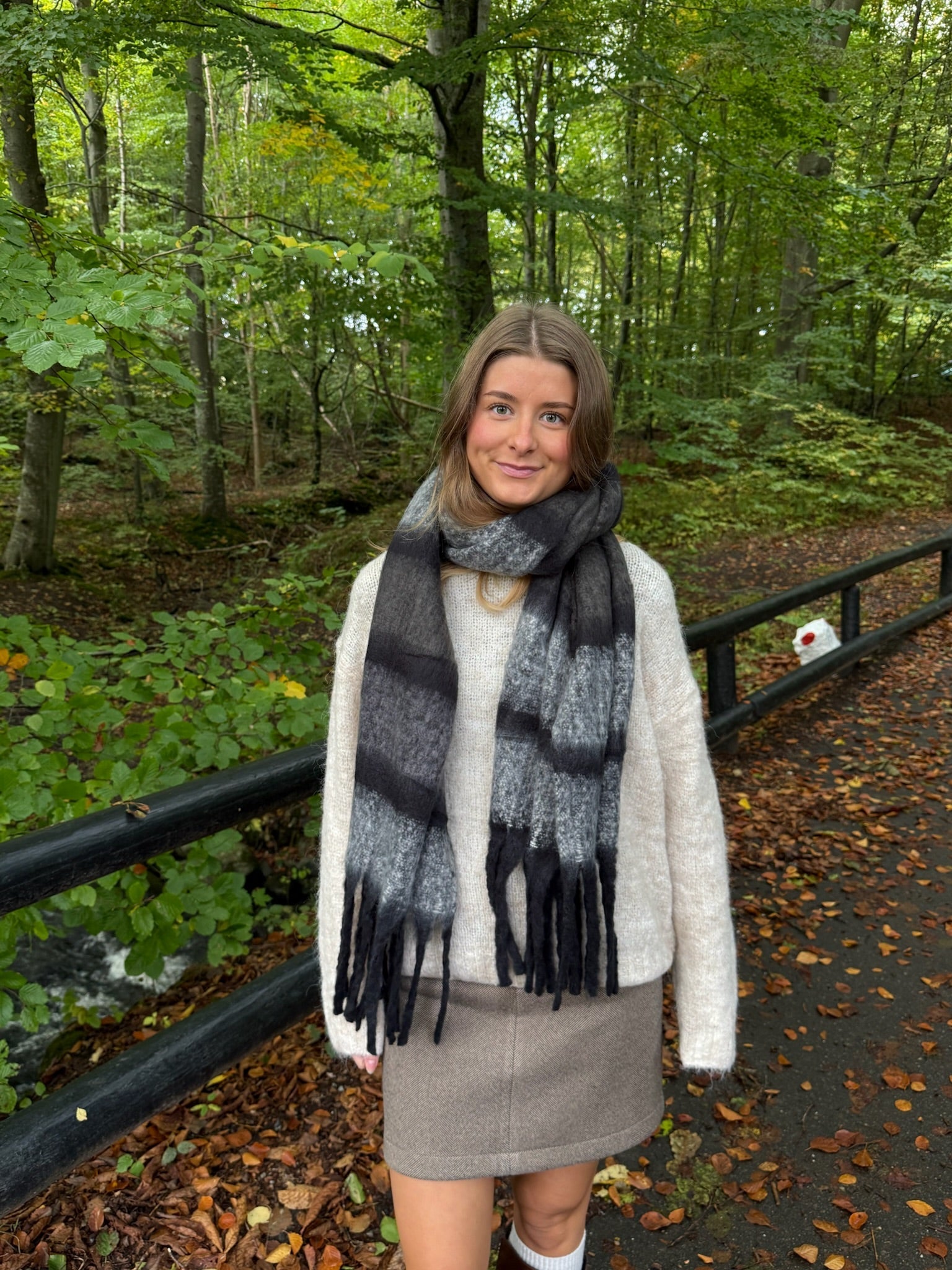 Celia Tørklæde - Grå - ByStenholt.dk