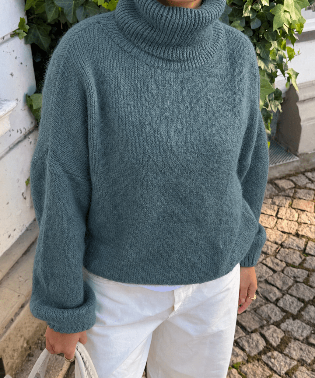 Cozy Højhalset Strik - Blågrå - ByStenholt.dk