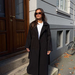 Isabel Lang Frakke - Sort - ByStenholt.dk