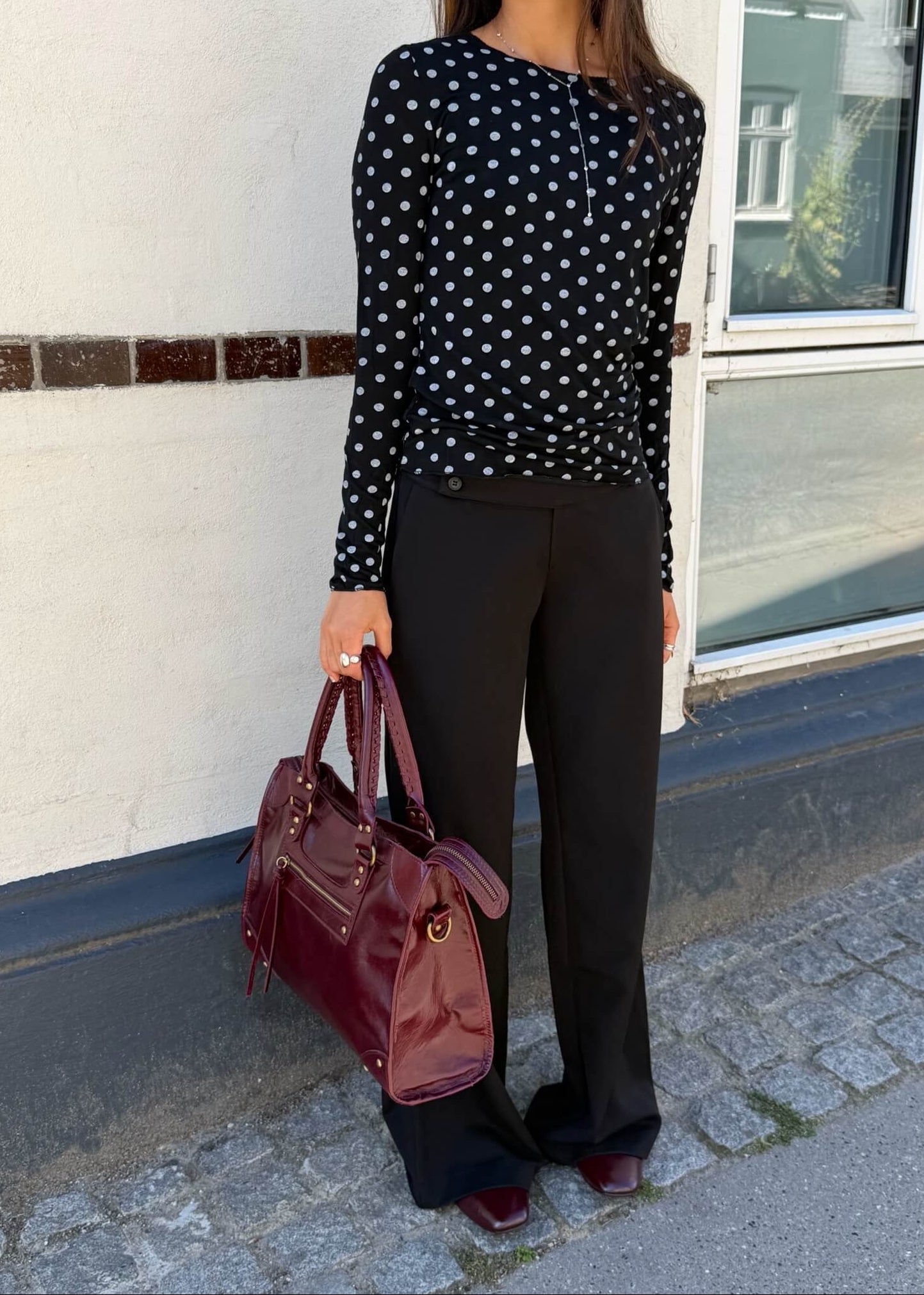 Langærmet Polka Bluse - Sort - ByStenholt.dk