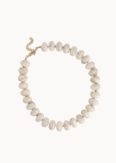 Leah Perlehalskæde - Beige - ByStenholt.dk