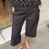 Low Waist Capribukser - Sort - ByStenholt.dk