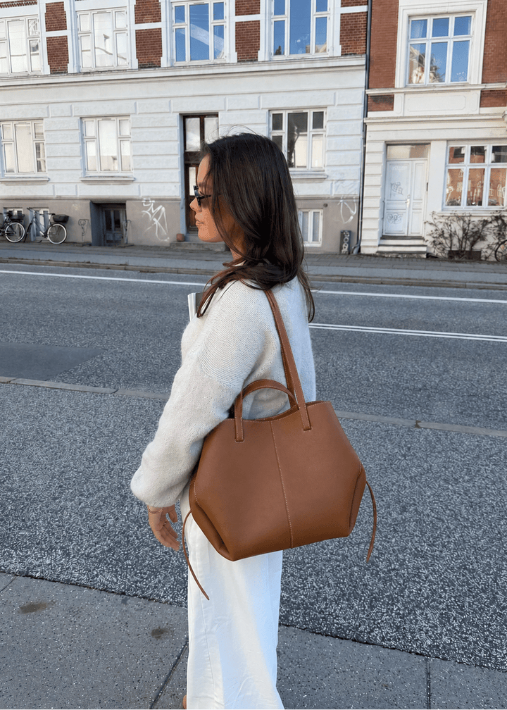 Mila Taske - Camel - ByStenholt.dk