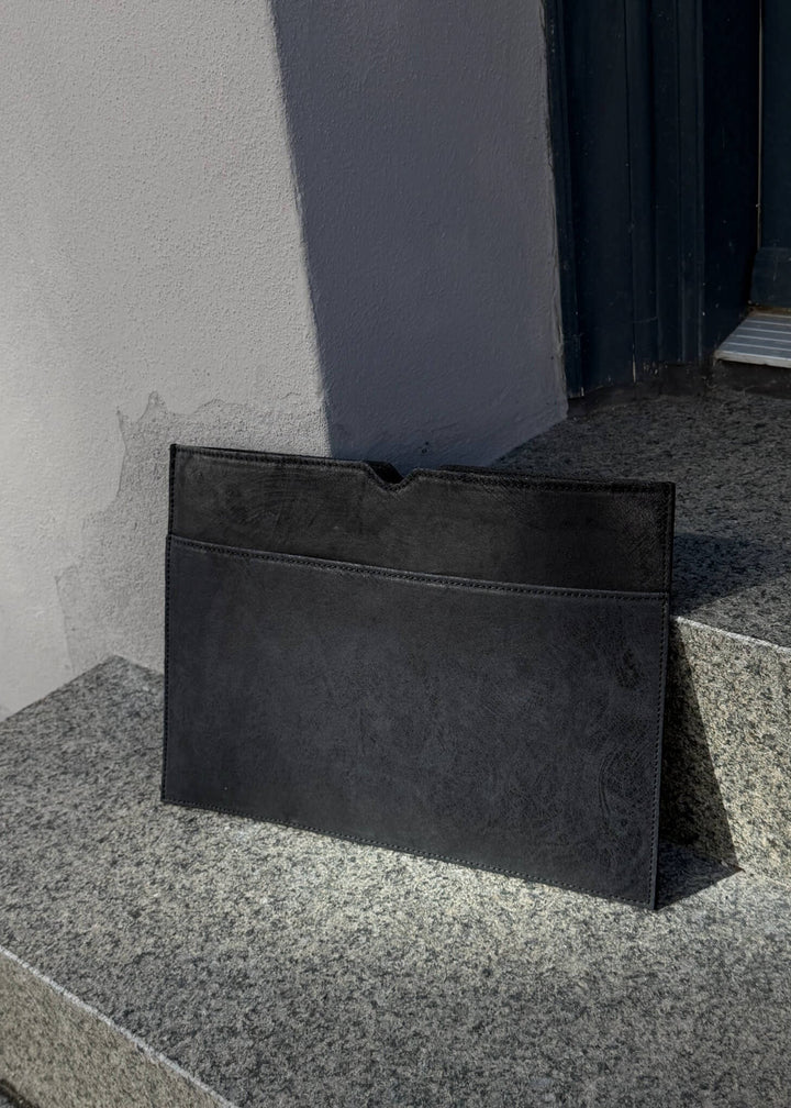 Paris Computer Sleeve "13 - Sort - ByStenholt.dk
