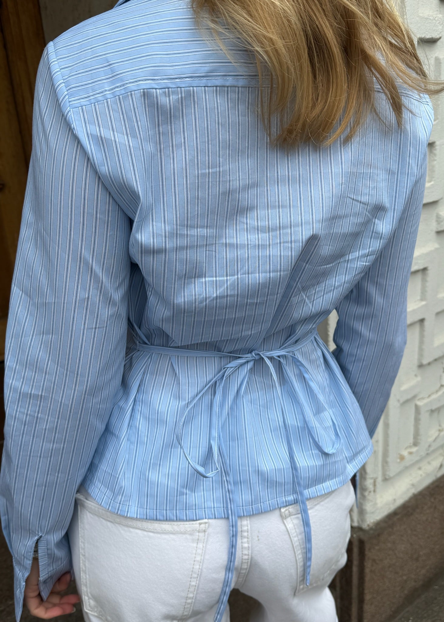 Poppy Fitted Skjorte - Stribet Blå - ByStenholt.dk