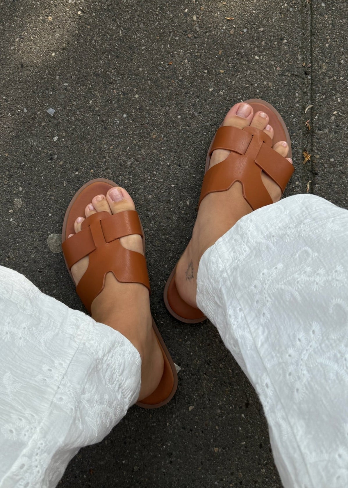 Rie Sandaler - Camel - ByStenholt.dk