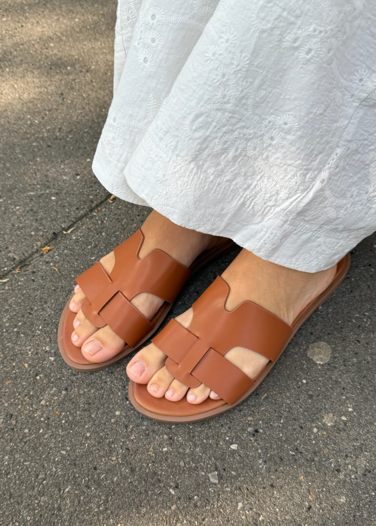 Rie Sandaler - Camel - ByStenholt.dk