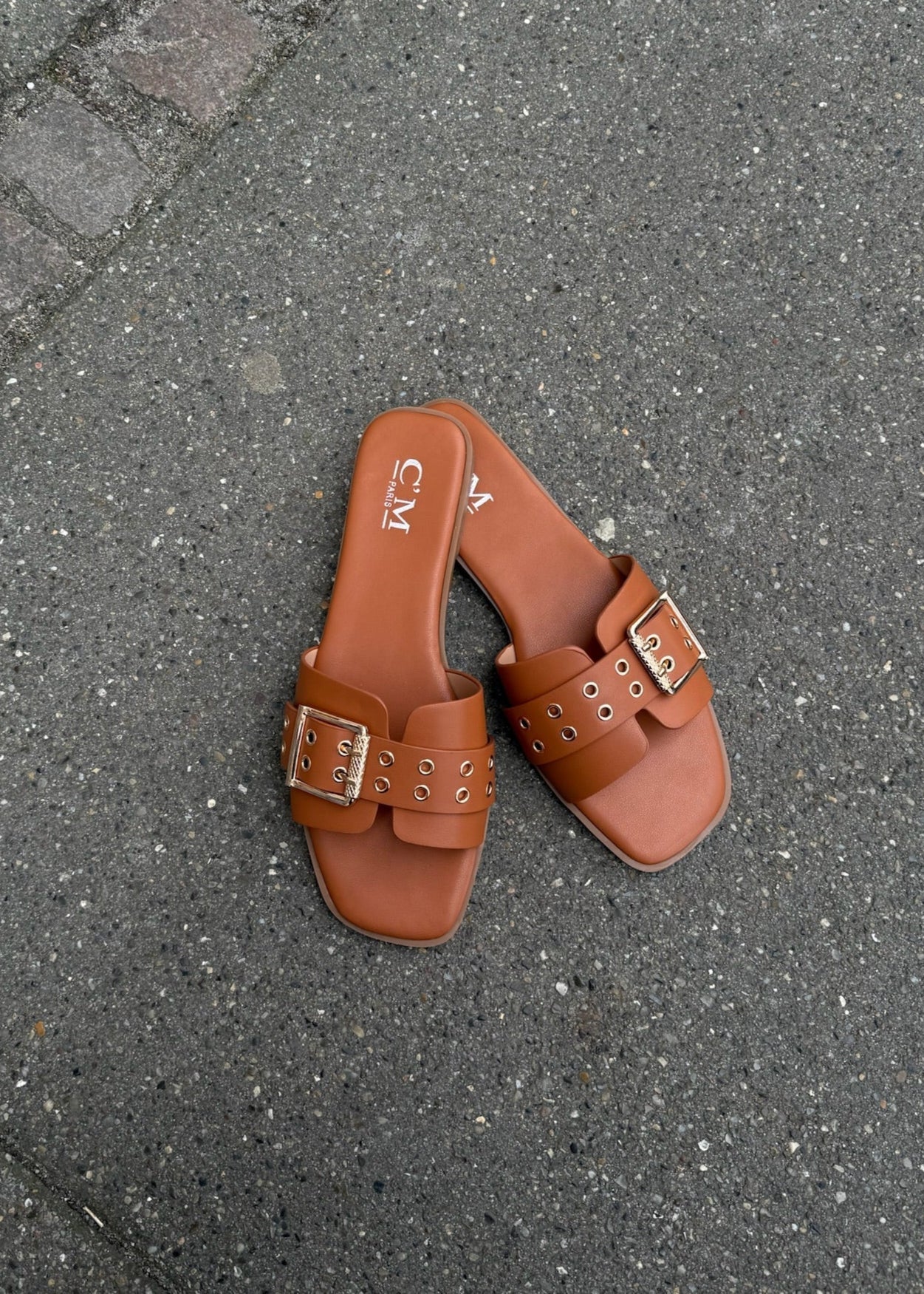 Sandaler med Spænde - Camel - ByStenholt.dk