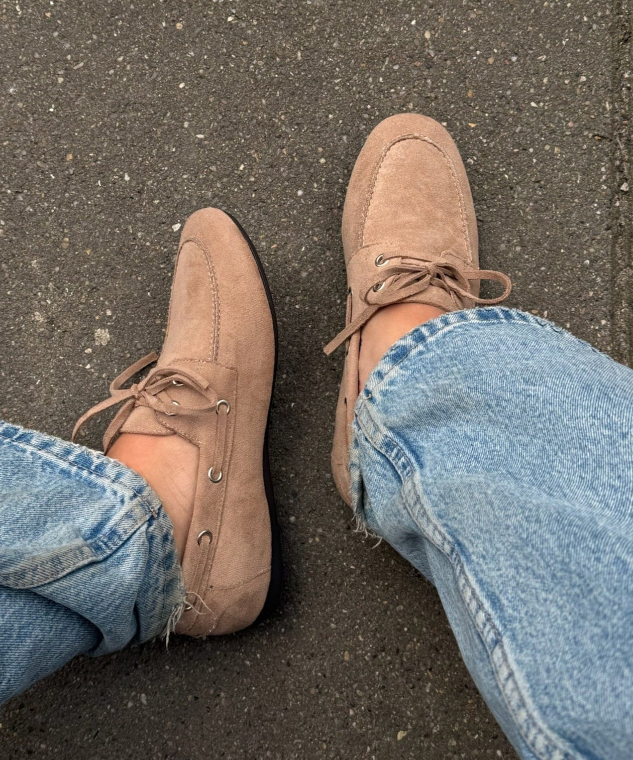 Sila Sejlersko - Suede Taupe - ByStenholt.dk