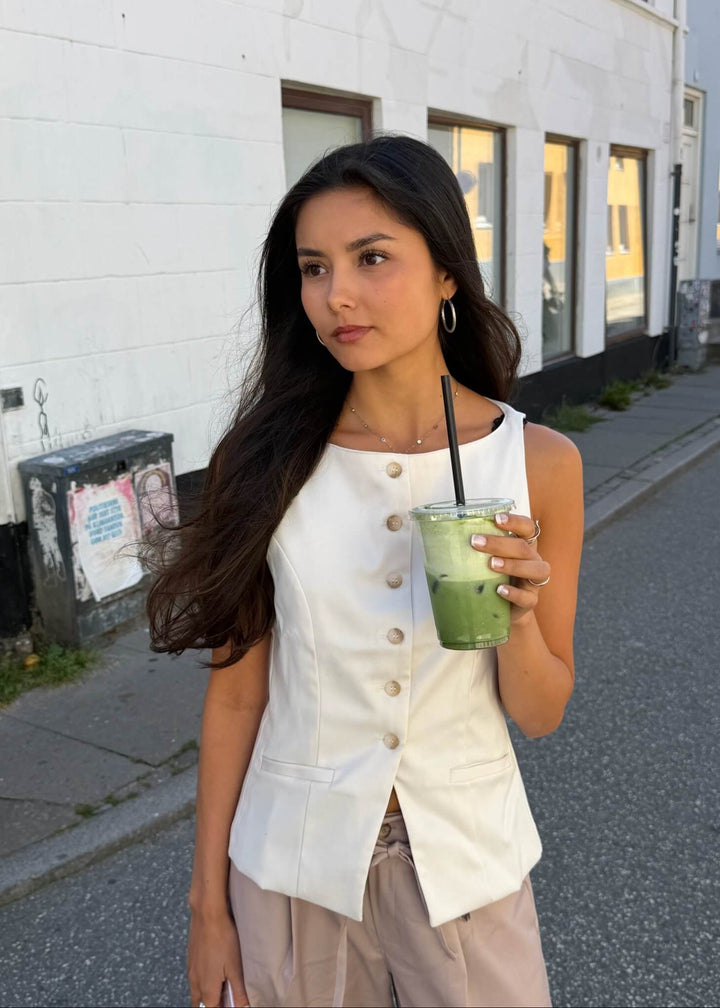 Sira Vest - Hvid - ByStenholt.dk