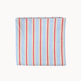 Strandhåndklæde - Stribet Lyseblå - ByStenholt.dk