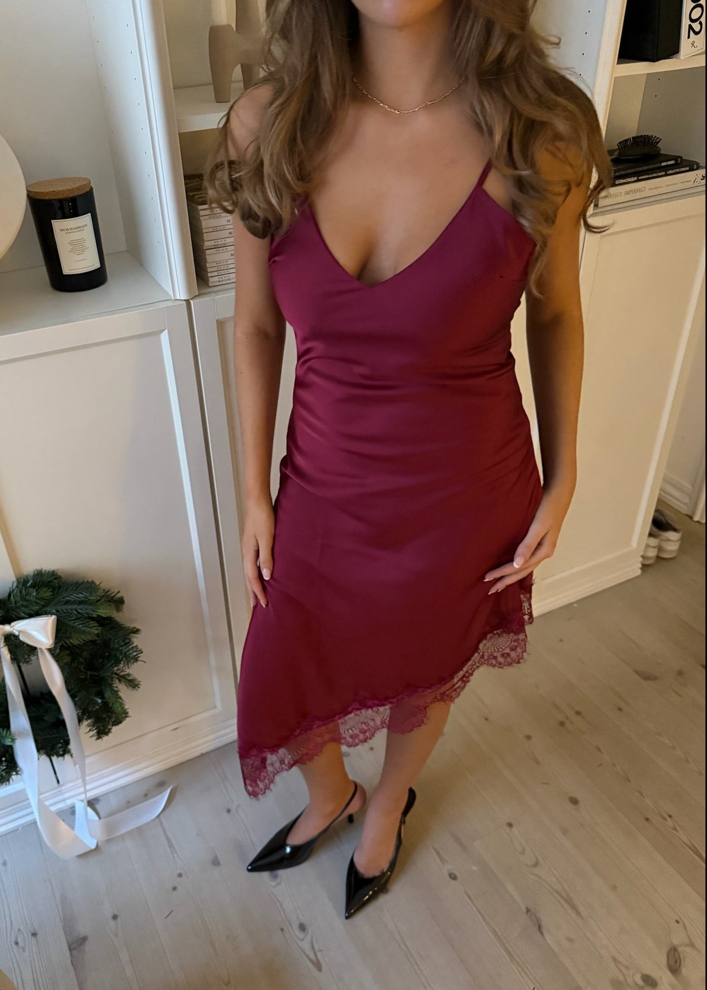 Velu Satin Kjole - Bordeaux - ByStenholt.dk